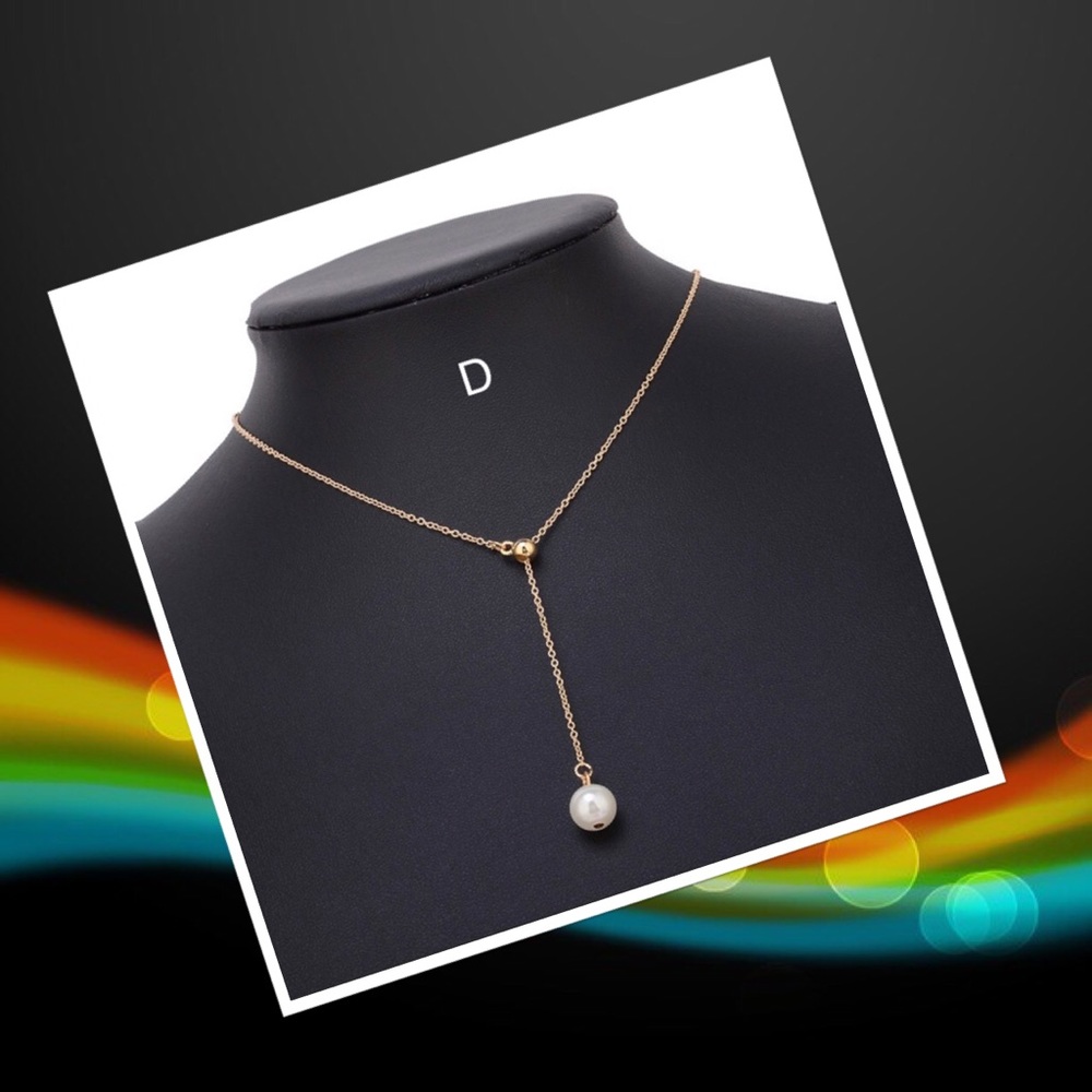 Pearl drop necklace